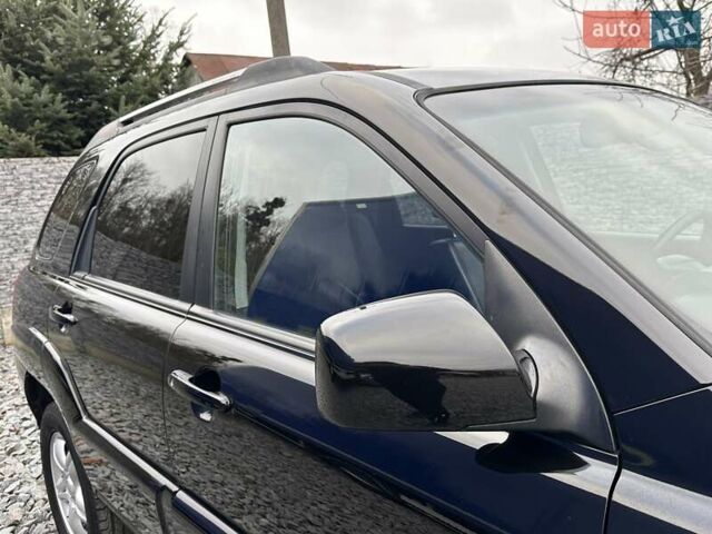 Черный Киа Sportage, объемом двигателя 2 л и пробегом 240 тыс. км за 7650 $, фото 17 на Automoto.ua