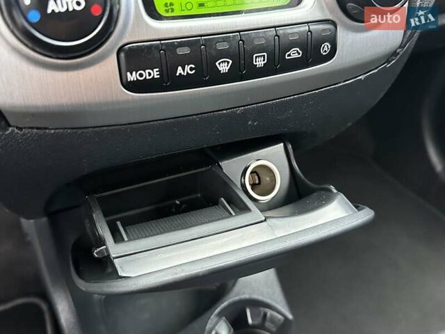 Черный Киа Sportage, объемом двигателя 2 л и пробегом 240 тыс. км за 7650 $, фото 56 на Automoto.ua