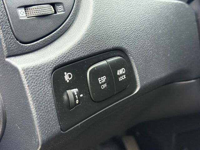 Черный Киа Sportage, объемом двигателя 2 л и пробегом 213 тыс. км за 8600 $, фото 13 на Automoto.ua