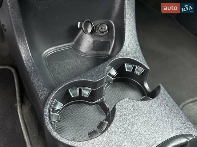 Черный Киа Sportage, объемом двигателя 2 л и пробегом 240 тыс. км за 7650 $, фото 51 на Automoto.ua