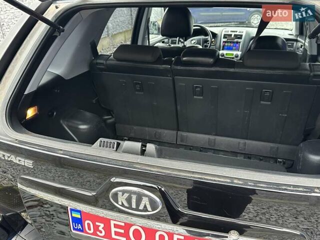 Черный Киа Sportage, объемом двигателя 2 л и пробегом 240 тыс. км за 7650 $, фото 81 на Automoto.ua