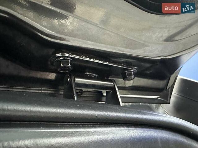Черный Киа Sportage, объемом двигателя 2 л и пробегом 240 тыс. км за 7650 $, фото 88 на Automoto.ua