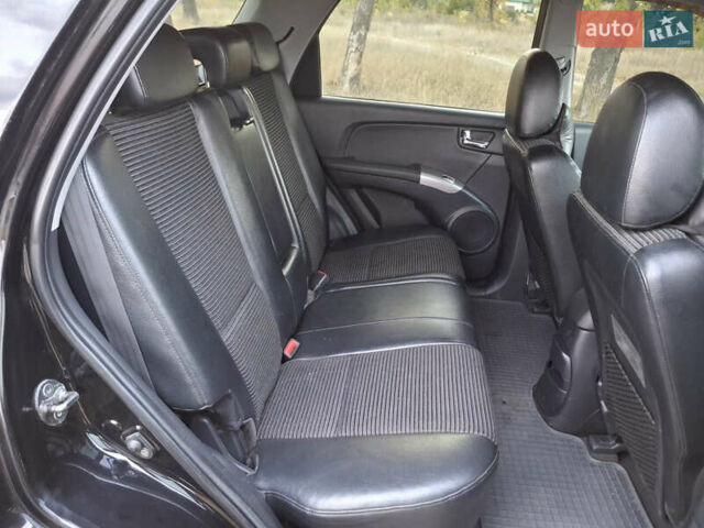 Черный Киа Sportage, объемом двигателя 2.7 л и пробегом 261 тыс. км за 8500 $, фото 7 на Automoto.ua
