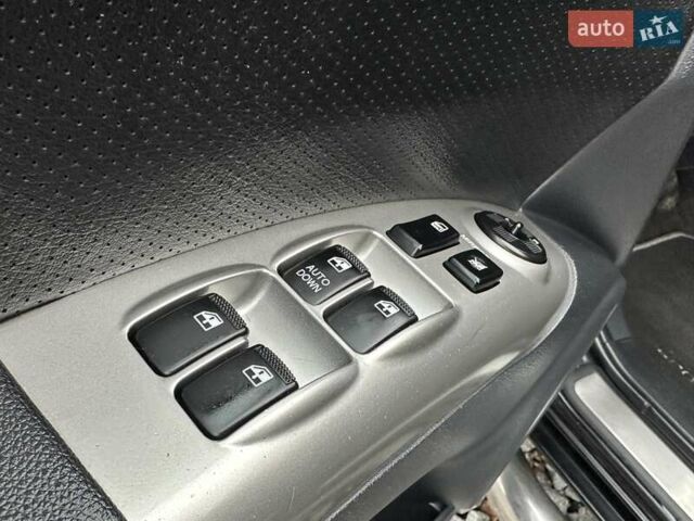 Черный Киа Sportage, объемом двигателя 2 л и пробегом 240 тыс. км за 7650 $, фото 39 на Automoto.ua