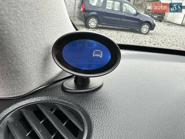 Черный Киа Sportage, объемом двигателя 2 л и пробегом 240 тыс. км за 7650 $, фото 42 на Automoto.ua