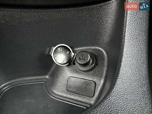 Черный Киа Sportage, объемом двигателя 2 л и пробегом 240 тыс. км за 7650 $, фото 50 на Automoto.ua