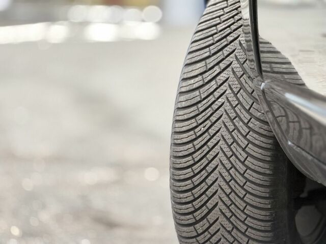 Черный Киа Sportage, объемом двигателя 2 л и пробегом 213 тыс. км за 8600 $, фото 18 на Automoto.ua