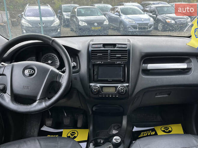 Черный Киа Sportage, объемом двигателя 1.98 л и пробегом 293 тыс. км за 6600 $, фото 9 на Automoto.ua