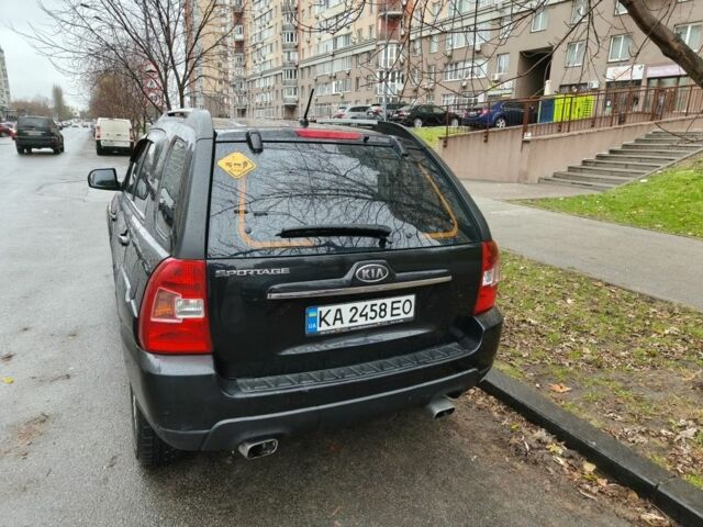 Черный Киа Sportage, объемом двигателя 2.7 л и пробегом 230 тыс. км за 7800 $, фото 4 на Automoto.ua