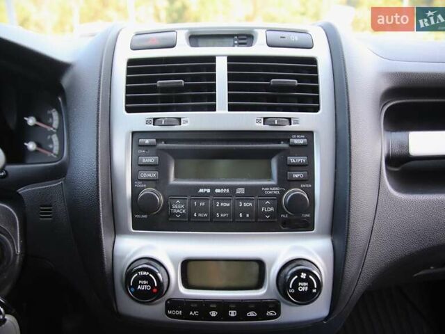 Кіа Sportage 2008 у Харкові на Automoto.ua Чорний Кіа Sportage, об'ємом двигуна 0 л та пробігом 266 тис. км за 7900 $, фото 13 на Automoto.ua