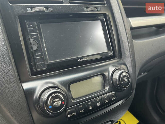 Черный Киа Sportage, объемом двигателя 1.98 л и пробегом 293 тыс. км за 6600 $, фото 13 на Automoto.ua