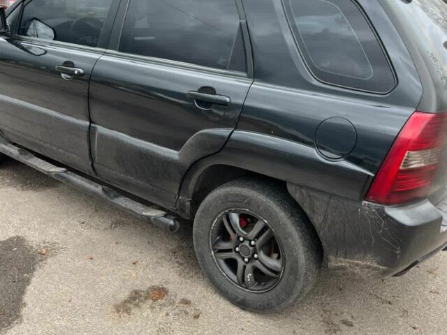 Кіа Sportage 2008 у Згуровке на Automoto.ua Чорний Кіа Sportage, об'ємом двигуна 2 л та пробігом 300 тис. км за 7500 $, фото 2 на Automoto.ua