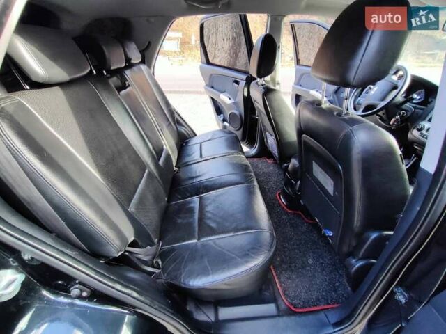 Кіа Sportage 2008 у Межгорье на Automoto.ua Чорний Кіа Sportage, об'ємом двигуна 2 л та пробігом 231 тис. км за 8300 $, фото 2 на Automoto.ua