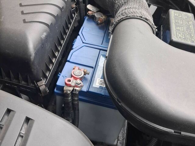 Черный Киа Sportage, объемом двигателя 2 л и пробегом 167 тыс. км за 9000 $, фото 7 на Automoto.ua