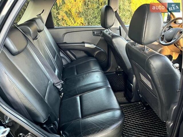 Черный Киа Sportage, объемом двигателя 2 л и пробегом 226 тыс. км за 8800 $, фото 6 на Automoto.ua