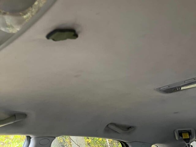 Кіа Sportage 2008 у Згуровке на Automoto.ua Чорний Кіа Sportage, об'ємом двигуна 2 л та пробігом 300 тис. км за 7500 $, фото 12 на Automoto.ua