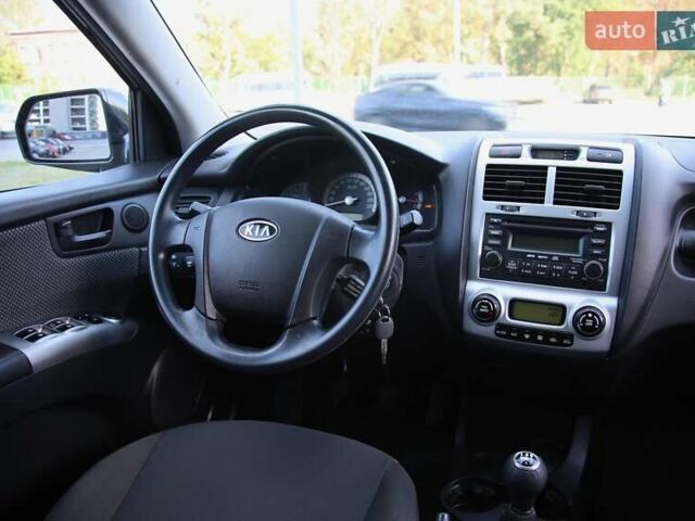 Кіа Sportage 2008 у Харкові на Automoto.ua Чорний Кіа Sportage, об'ємом двигуна 0 л та пробігом 266 тис. км за 7900 $, фото 10 на Automoto.ua