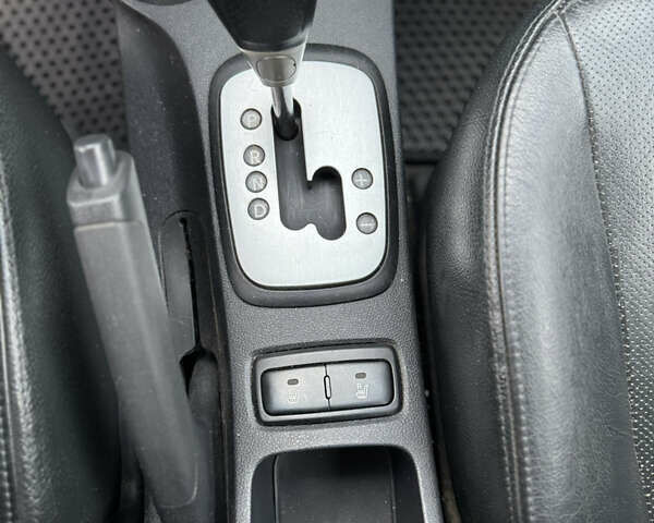 Чорний Кіа Sportage, об'ємом двигуна 1.99 л та пробігом 257 тис. км за 8500 $, фото 36 на Automoto.ua