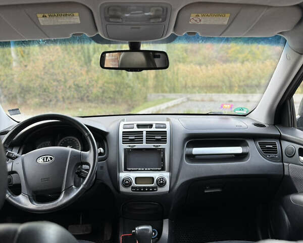Черный Киа Sportage, объемом двигателя 2 л и пробегом 257 тыс. км за 10300 $, фото 31 на Automoto.ua