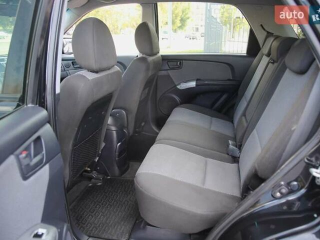 Кіа Sportage 2008 у Харкові на Automoto.ua Чорний Кіа Sportage, об'ємом двигуна 0 л та пробігом 266 тис. км за 7900 $, фото 7 на Automoto.ua