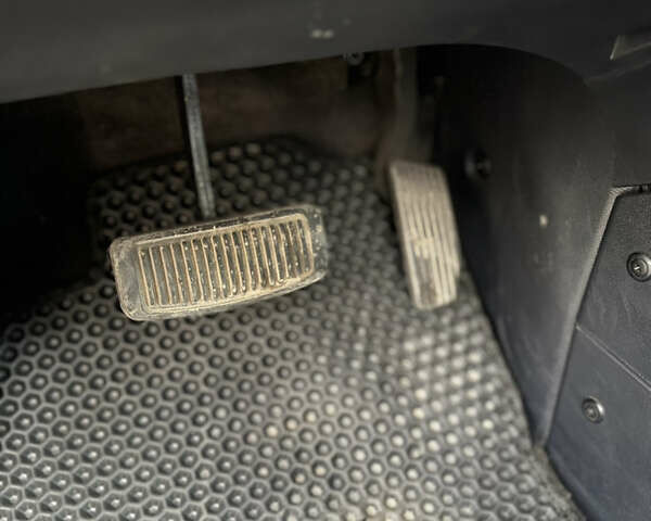 Чорний Кіа Sportage, об'ємом двигуна 1.99 л та пробігом 257 тис. км за 8500 $, фото 34 на Automoto.ua