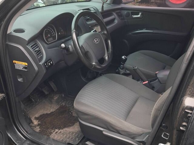 Черный Киа Sportage, объемом двигателя 2 л и пробегом 167 тыс. км за 9000 $, фото 4 на Automoto.ua