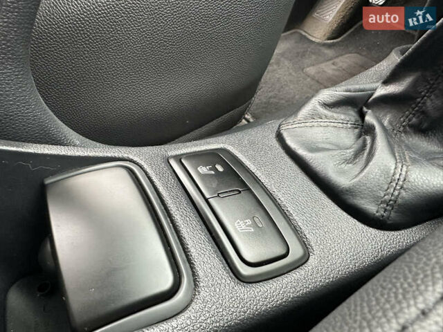 Черный Киа Sportage, объемом двигателя 2 л и пробегом 157 тыс. км за 8999 $, фото 21 на Automoto.ua