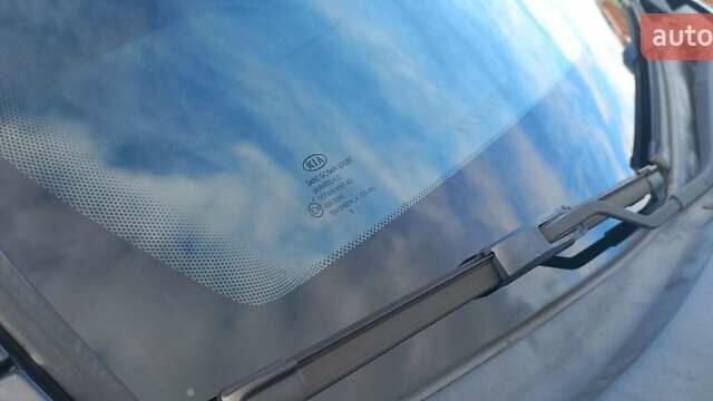 Чорний Кіа Sportage, об'ємом двигуна 2 л та пробігом 167 тис. км за 8999 $, фото 11 на Automoto.ua