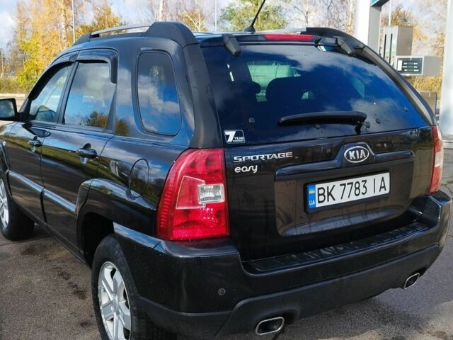 Черный Киа Sportage, объемом двигателя 2 л и пробегом 245 тыс. км за 8000 $, фото 4 на Automoto.ua