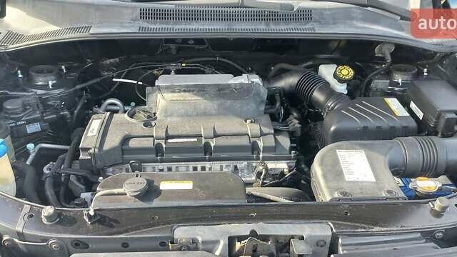 Чорний Кіа Sportage, об'ємом двигуна 2 л та пробігом 167 тис. км за 8999 $, фото 50 на Automoto.ua