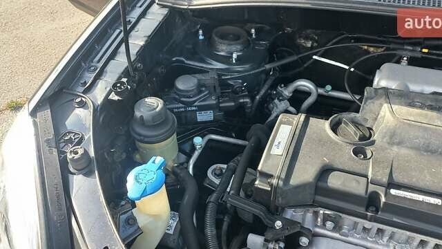 Чорний Кіа Sportage, об'ємом двигуна 2 л та пробігом 167 тис. км за 8999 $, фото 56 на Automoto.ua