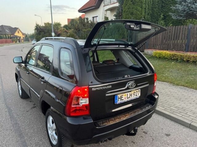 Черный Киа Sportage, объемом двигателя 2 л и пробегом 318 тыс. км за 2500 $, фото 3 на Automoto.ua