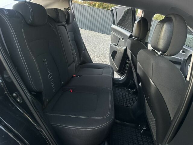 Черный Киа Sportage, объемом двигателя 2 л и пробегом 204 тыс. км за 12500 $, фото 7 на Automoto.ua