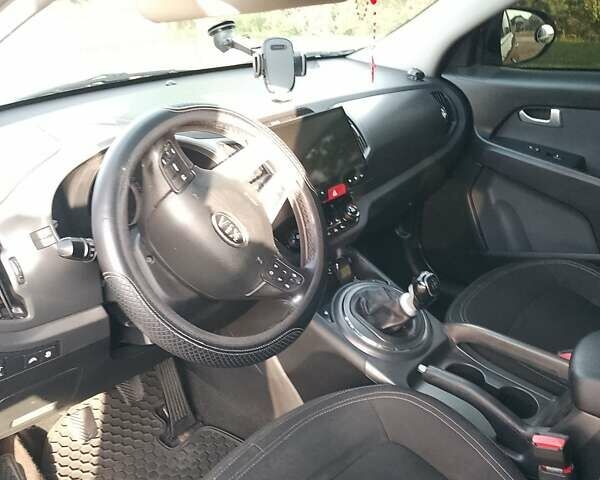 Чорний Кіа Sportage, об'ємом двигуна 1.69 л та пробігом 250 тис. км за 11300 $, фото 15 на Automoto.ua