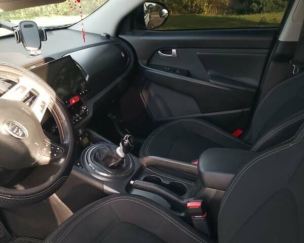 Чорний Кіа Sportage, об'ємом двигуна 1.69 л та пробігом 250 тис. км за 11300 $, фото 13 на Automoto.ua