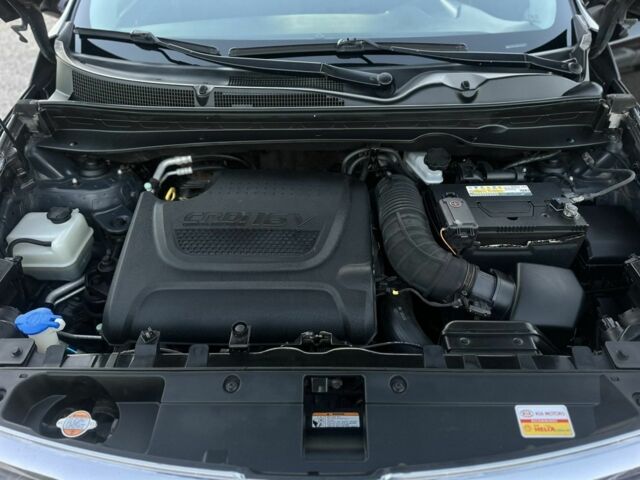 Черный Киа Sportage, объемом двигателя 2 л и пробегом 204 тыс. км за 12500 $, фото 12 на Automoto.ua