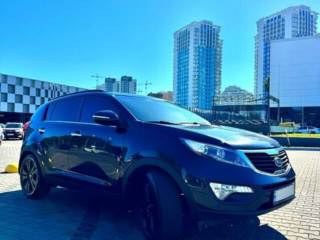 Черный Киа Sportage, объемом двигателя 2 л и пробегом 225 тыс. км за 13750 $, фото 3 на Automoto.ua
