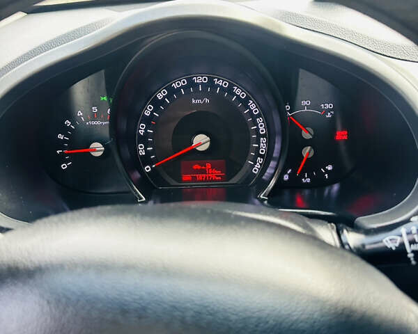 Черный Киа Sportage, объемом двигателя 1.59 л и пробегом 187 тыс. км за 11500 $, фото 2 на Automoto.ua