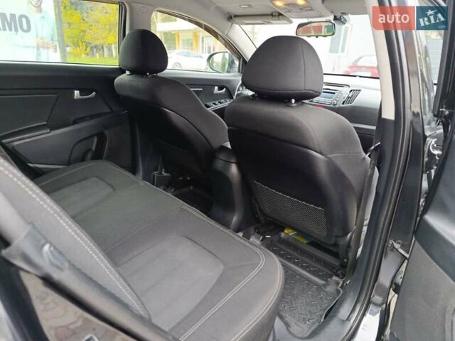 Черный Киа Sportage, объемом двигателя 2 л и пробегом 153 тыс. км за 11800 $, фото 17 на Automoto.ua