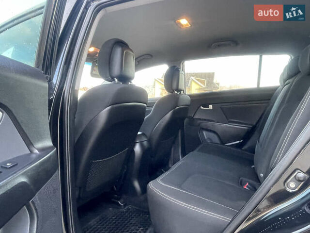 Черный Киа Sportage, объемом двигателя 2 л и пробегом 244 тыс. км за 13900 $, фото 13 на Automoto.ua