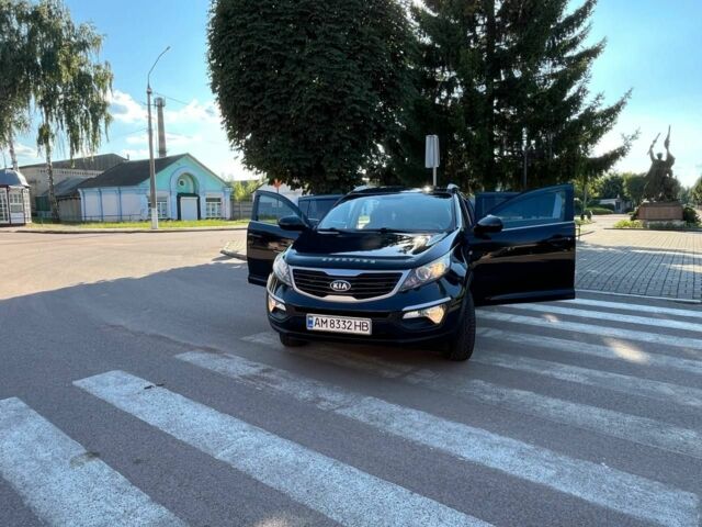 Чорний Кіа Sportage, об'ємом двигуна 2 л та пробігом 184 тис. км за 12100 $, фото 2 на Automoto.ua