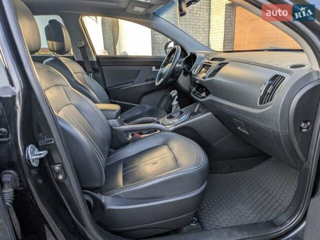 Черный Киа Sportage, объемом двигателя 1.7 л и пробегом 150 тыс. км за 12500 $, фото 32 на Automoto.ua