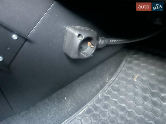 Черный Киа Sportage, объемом двигателя 2 л и пробегом 244 тыс. км за 13900 $, фото 19 на Automoto.ua