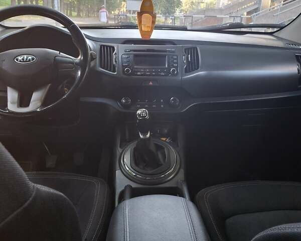 Черный Киа Sportage, объемом двигателя 1.69 л и пробегом 245 тыс. км за 10700 $, фото 8 на Automoto.ua