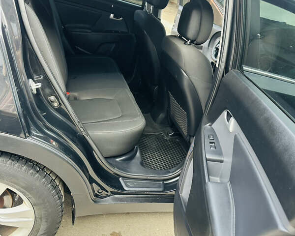 Черный Киа Sportage, объемом двигателя 1.59 л и пробегом 187 тыс. км за 11500 $, фото 7 на Automoto.ua