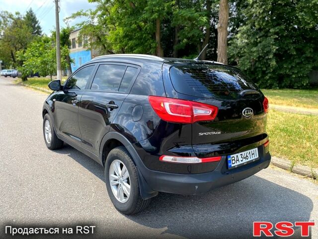 Чорний Кіа Sportage, об'ємом двигуна 2 л та пробігом 100 тис. км за 15000 $, фото 4 на Automoto.ua