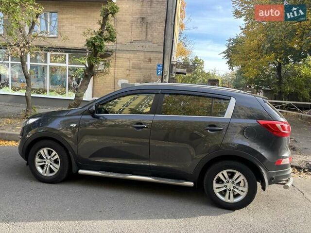 Черный Киа Sportage, объемом двигателя 2 л и пробегом 169 тыс. км за 11500 $, фото 5 на Automoto.ua