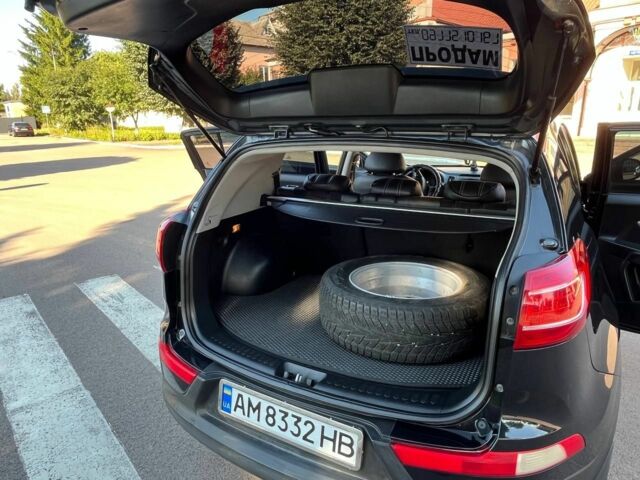 Чорний Кіа Sportage, об'ємом двигуна 2 л та пробігом 184 тис. км за 12100 $, фото 18 на Automoto.ua