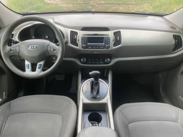 Чорний Кіа Sportage, об'ємом двигуна 2.4 л та пробігом 165 тис. км за 10000 $, фото 4 на Automoto.ua