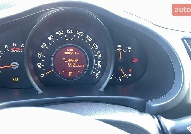 Черный Киа Sportage, объемом двигателя 2 л и пробегом 308 тыс. км за 12500 $, фото 11 на Automoto.ua